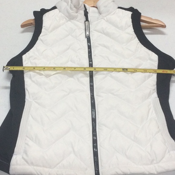 NWT CALVIN KLEIN Small Black/Cream Down Vest - Picture 10 of 16